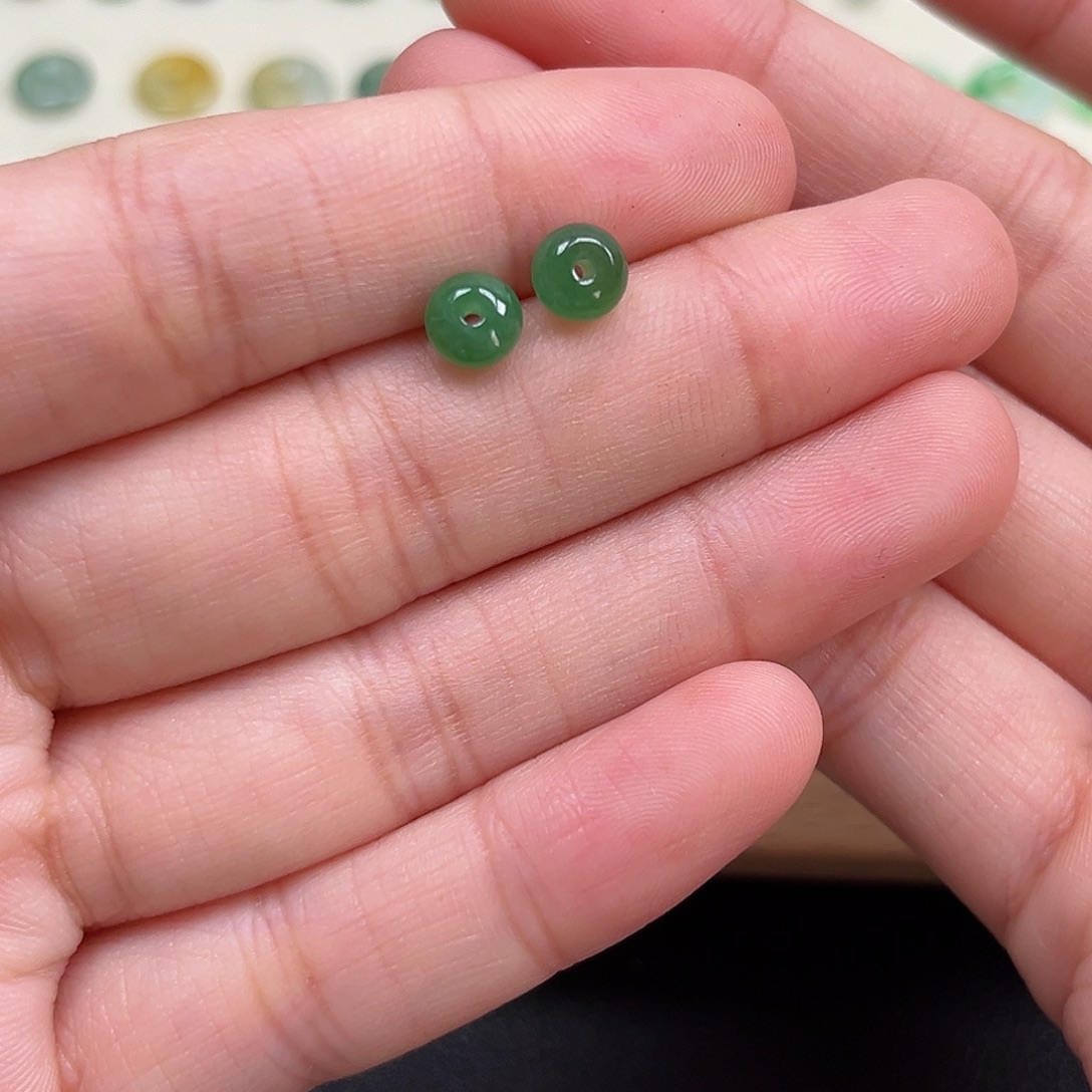 亦***予翡翠散珠000000000