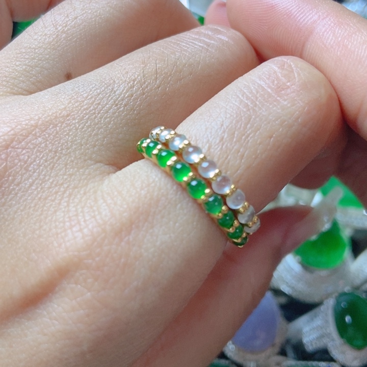 翡翠颈饰18K金镶嵌            