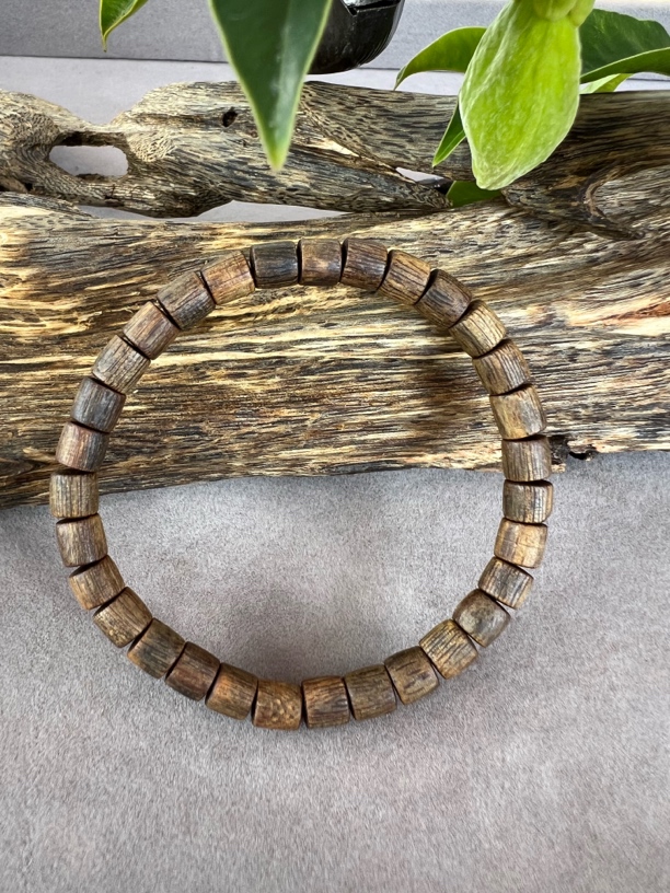 沉香奇楠沉香06随形桶珠单圈沉水级6g.多样性发一