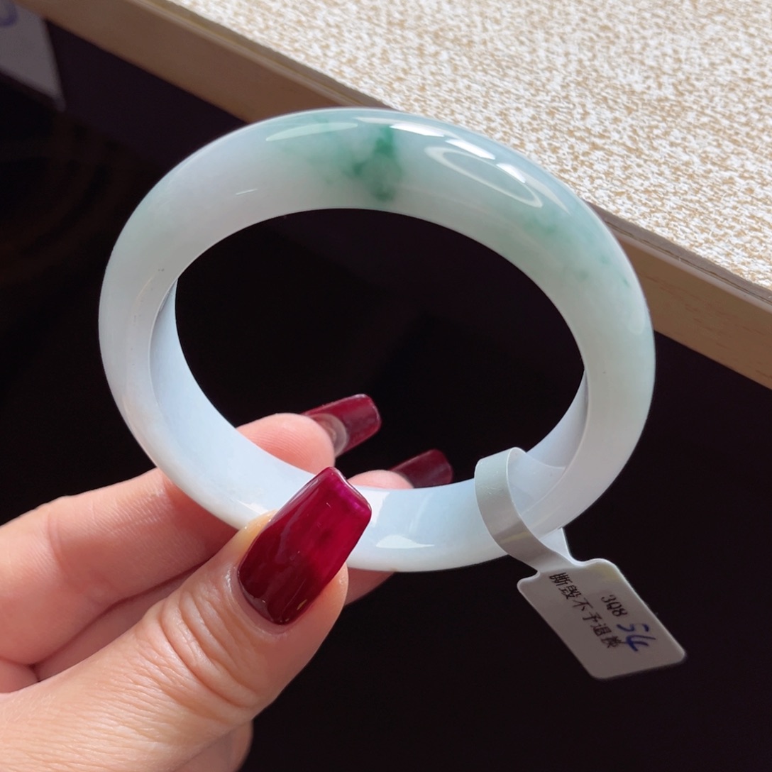 翡翠手镯未镶嵌手镯