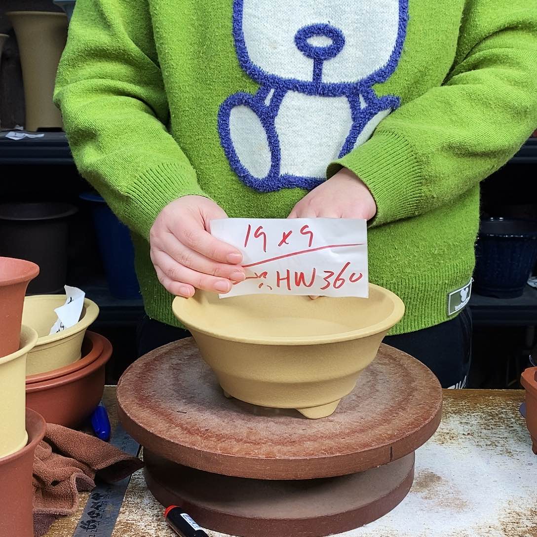 紫砂紫砂花盆一只HW360