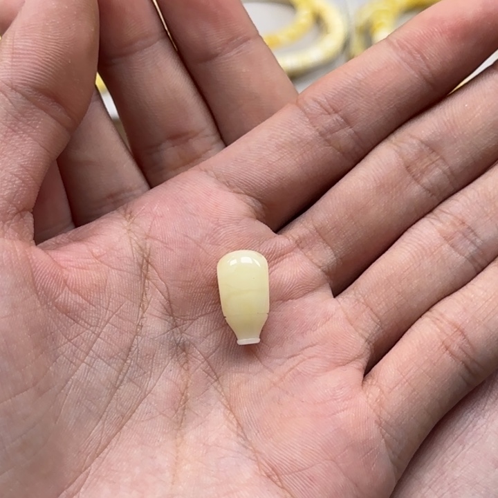 未镶嵌琥珀珠宝奇石9