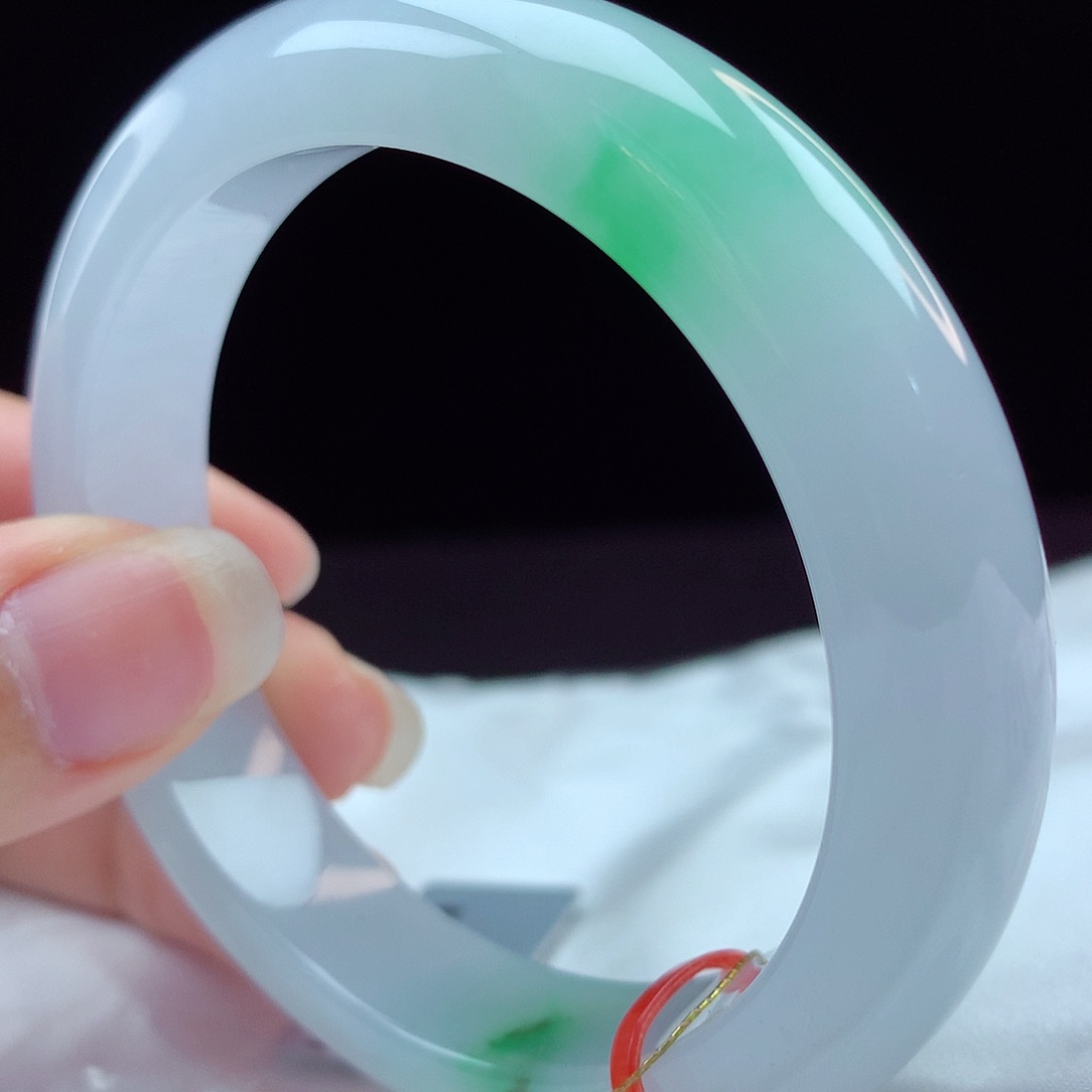 未镶嵌手镯翡翠114865，