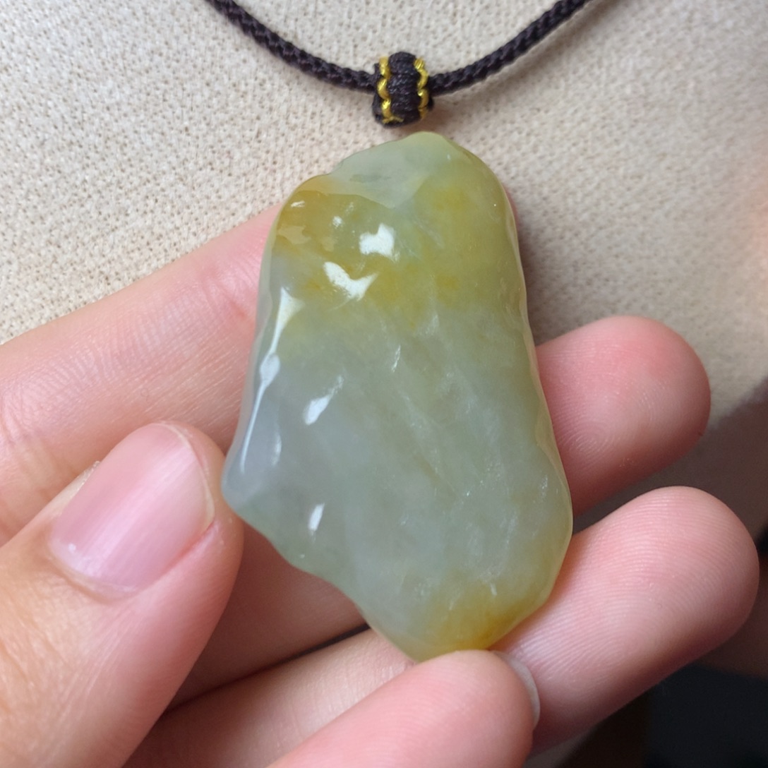 翡翠未镶嵌颈饰吊坠