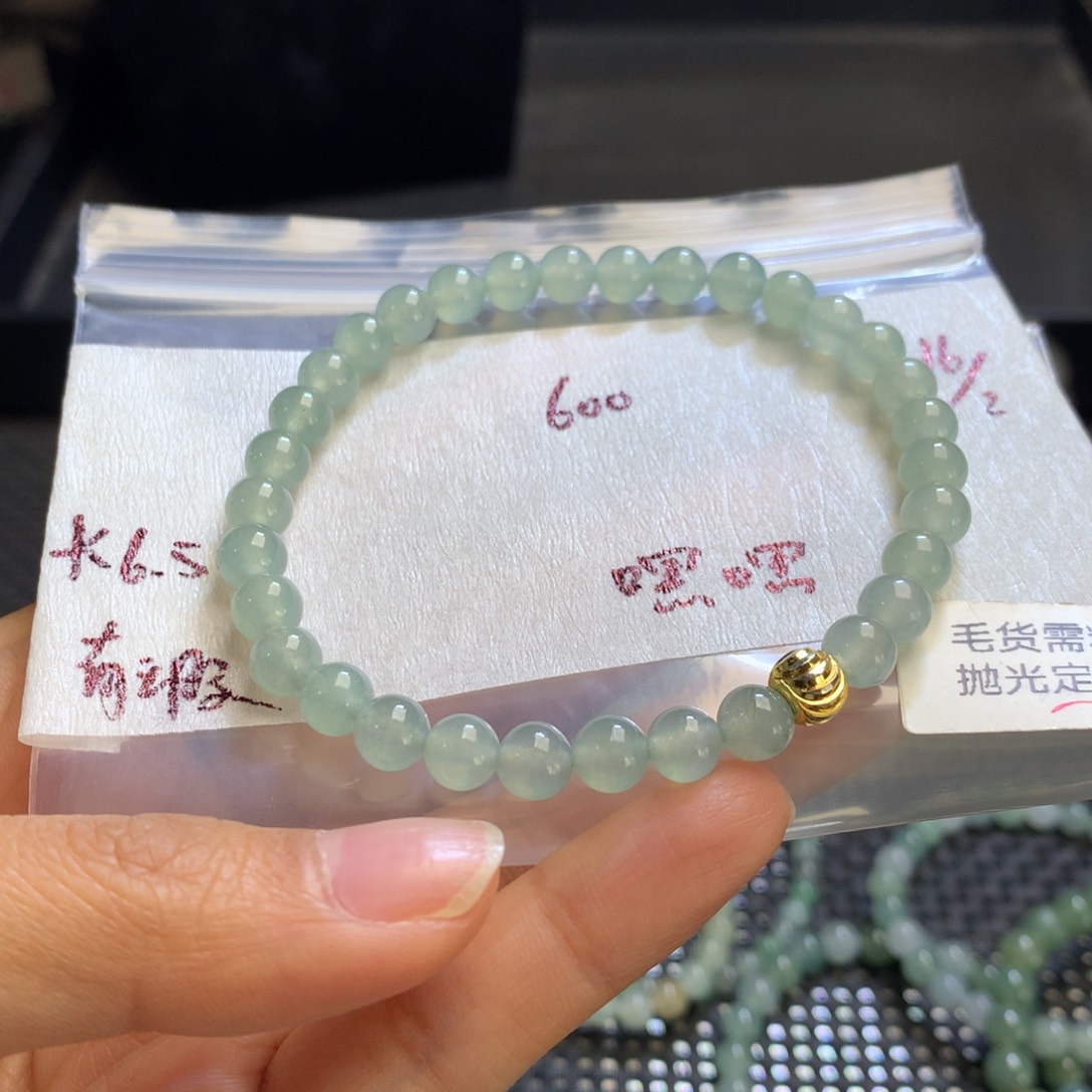 定制翡翠未镶嵌嘿****?