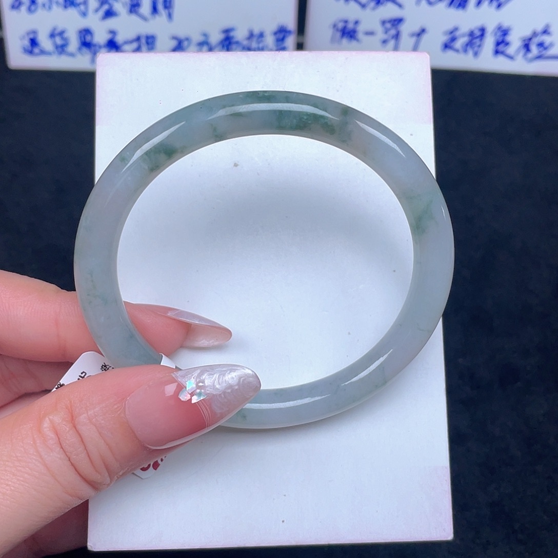 翡翠未镶嵌手镯053