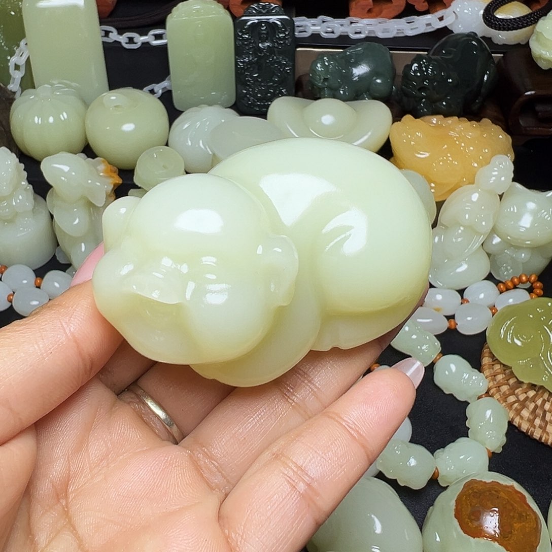 吉***哥软玉未镶嵌把件新疆天然精品料子