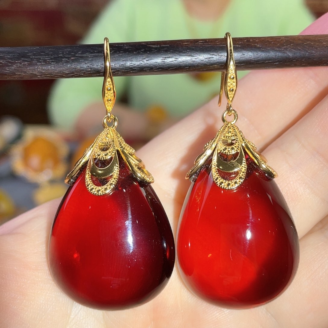 血珀耳环银S925镀金镶嵌