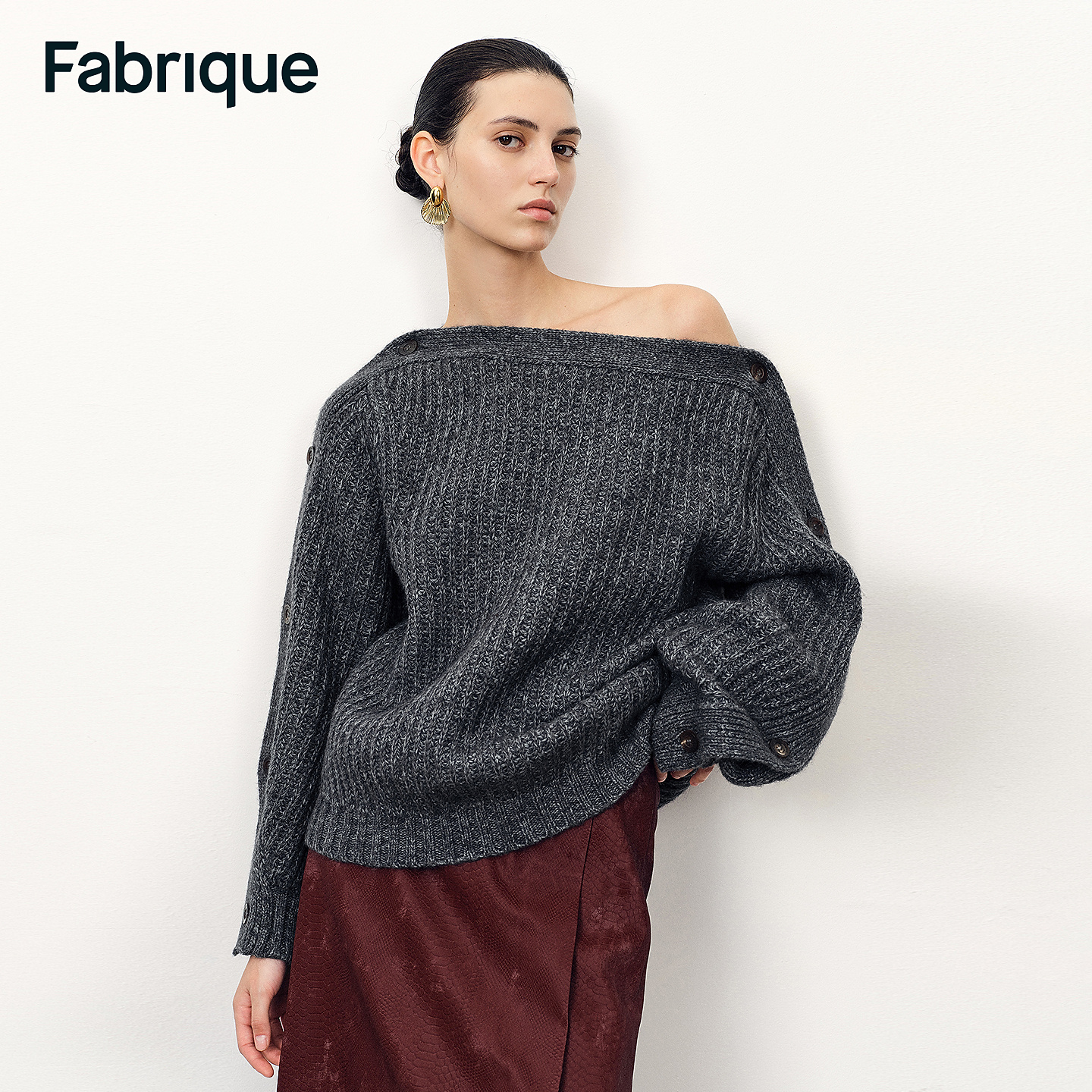 Fabrique Kylie 秋冬新品月岩灰绵羊毛船领一字领两穿针织毛衣