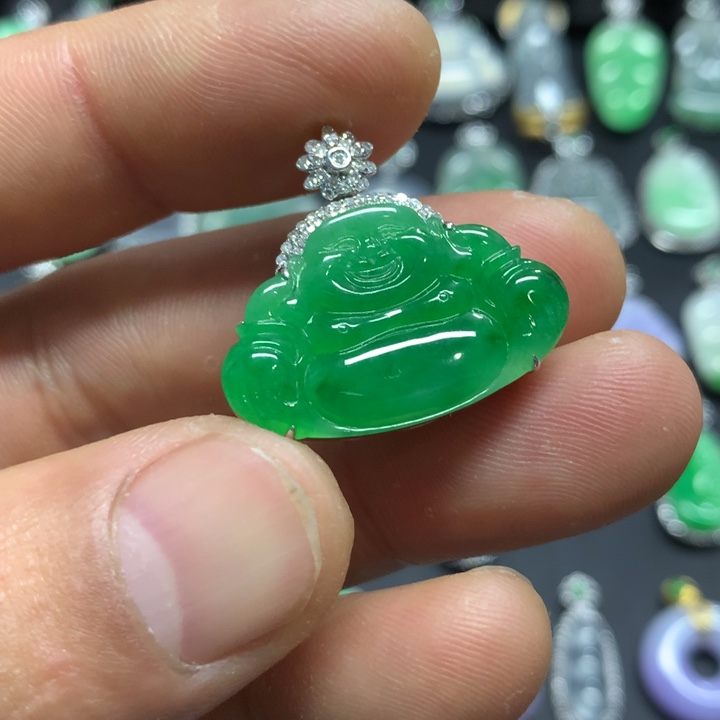 【闪购商品】翡翠颈饰18K金镶嵌吊坠