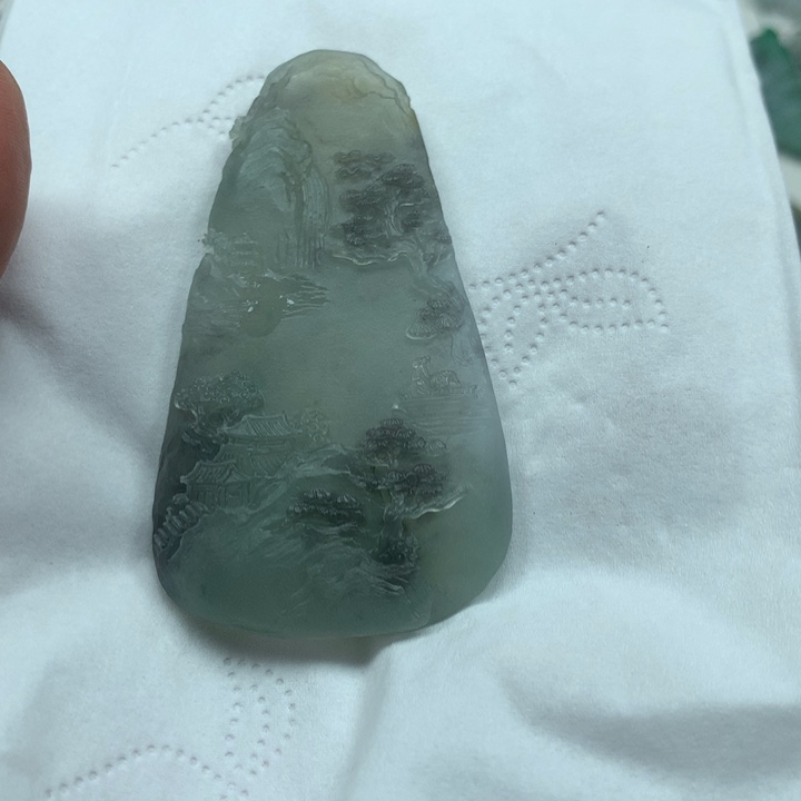未镶嵌定制翡翠山水 毛货 无鉴赏期