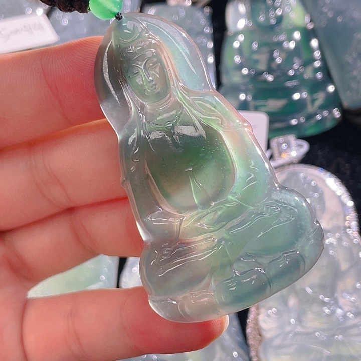 翡翠颈饰未镶嵌58，