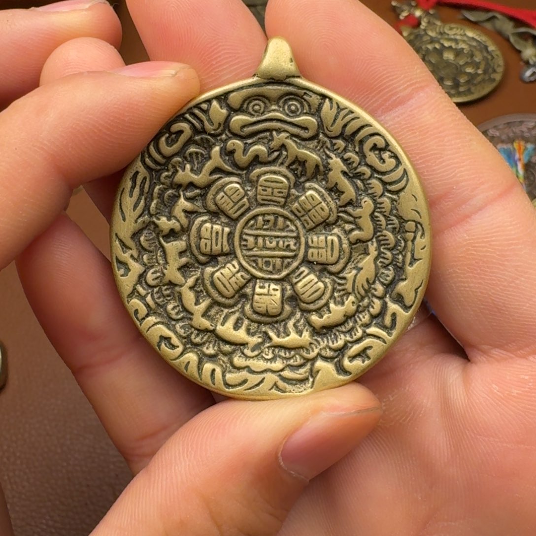 手****光藏式风格九宫八卦牌