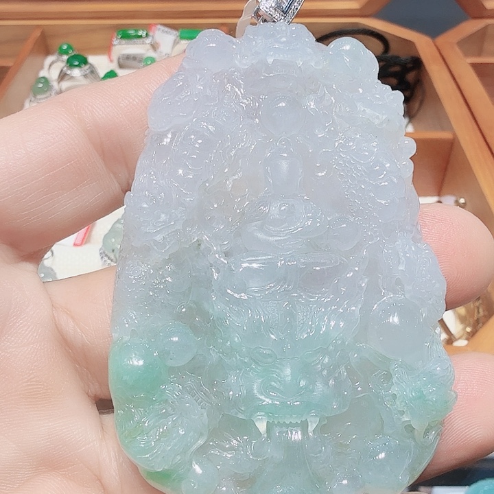 翡翠未镶嵌吊坠(赠链)天然翡翠吊坠