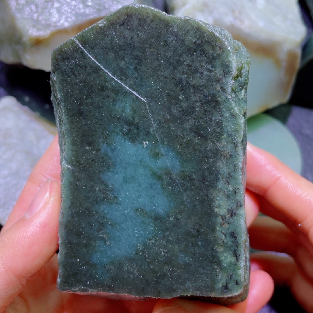 和田玉未镶嵌珠宝半成品