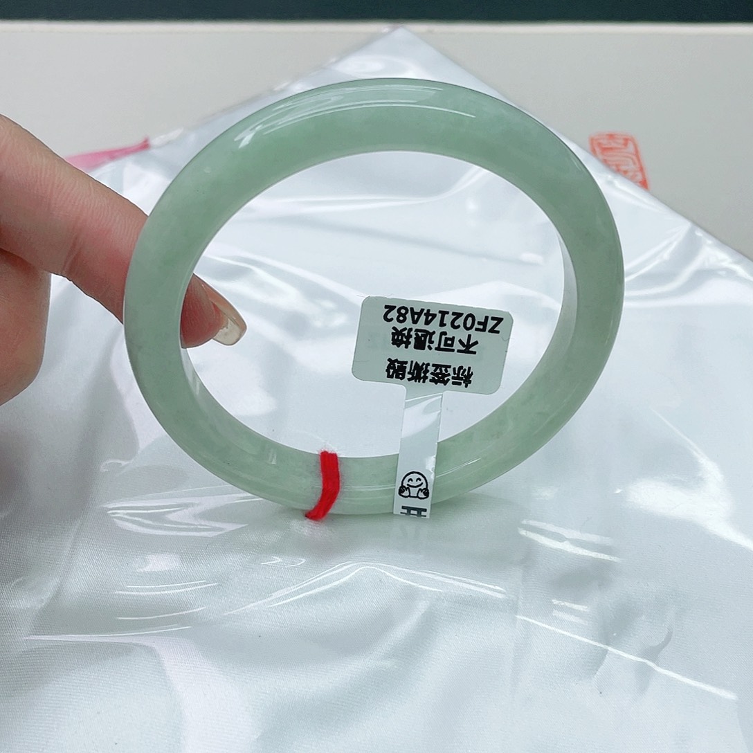 翡翠手镯未镶嵌正59