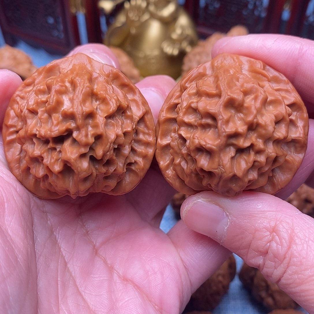 文玩核桃把件全品毕业桃心肉球龙鳞40尺