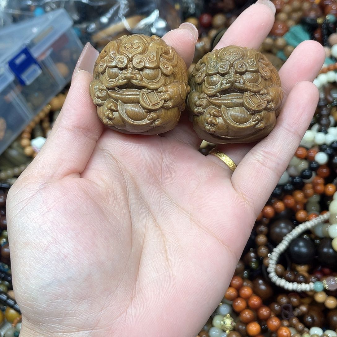 维腊木（绿檀）无事牌