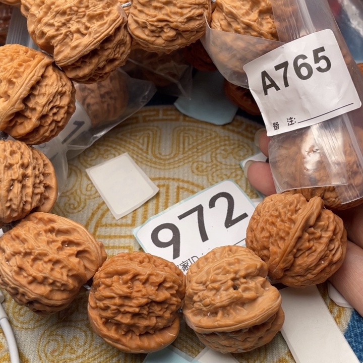 文玩核桃吊坠核桃