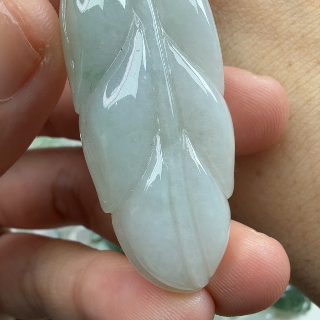 翡翠未镶嵌颈饰255