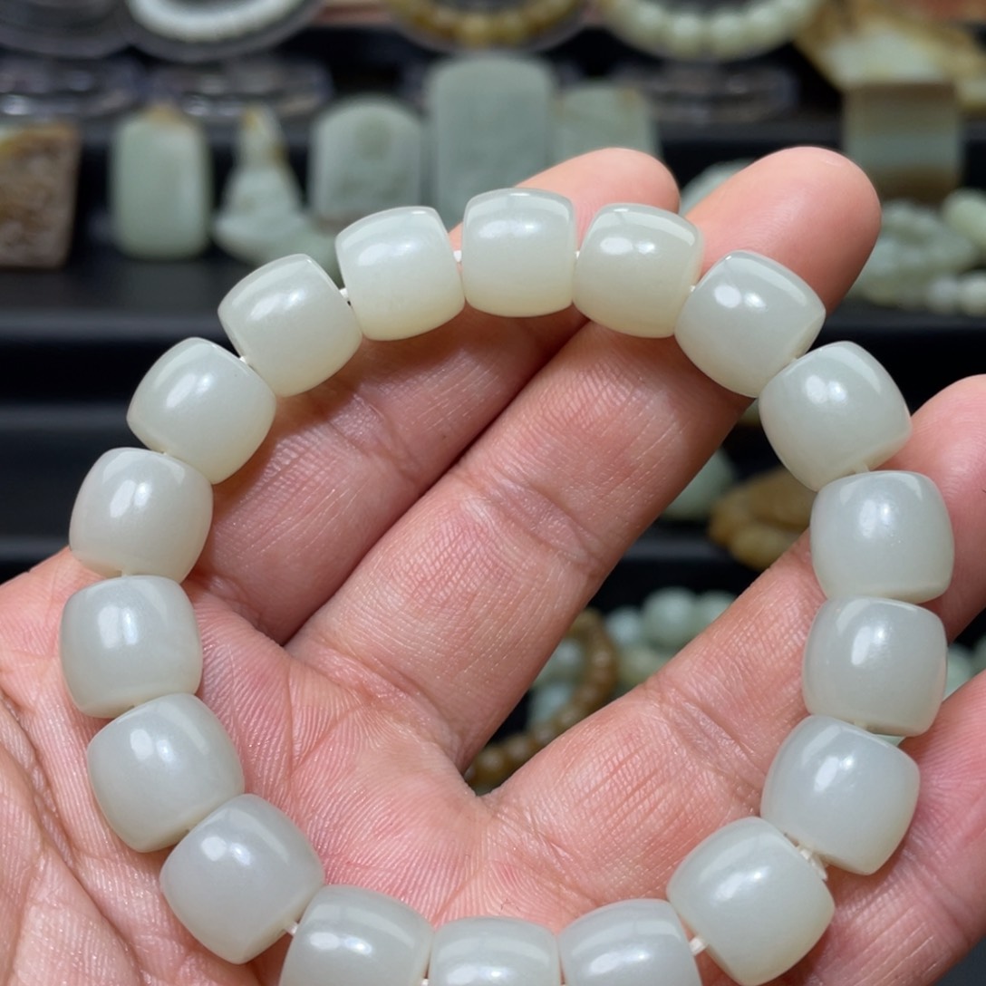 和田玉挂件未镶嵌天*