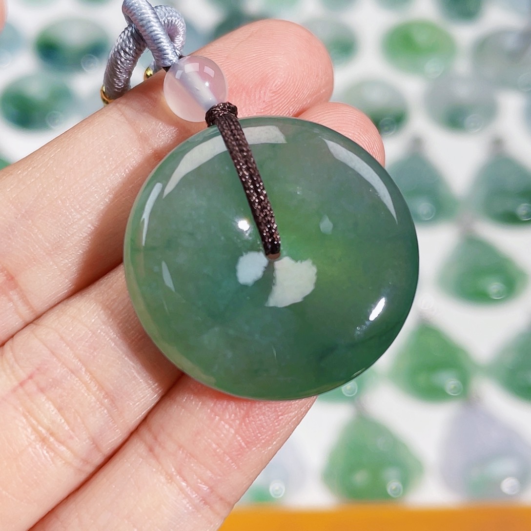 颈饰未镶嵌翡翠吊坠