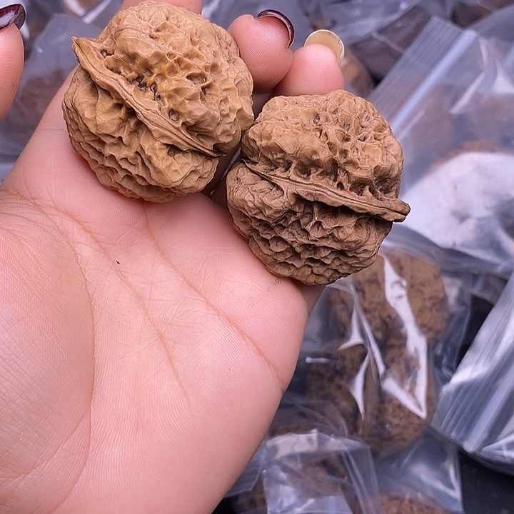 文玩核桃吊坠    1号瑕疵