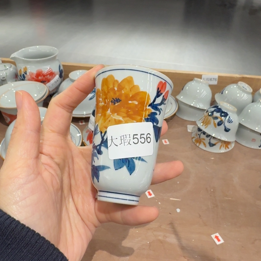 釉下手绘茶具微瑕