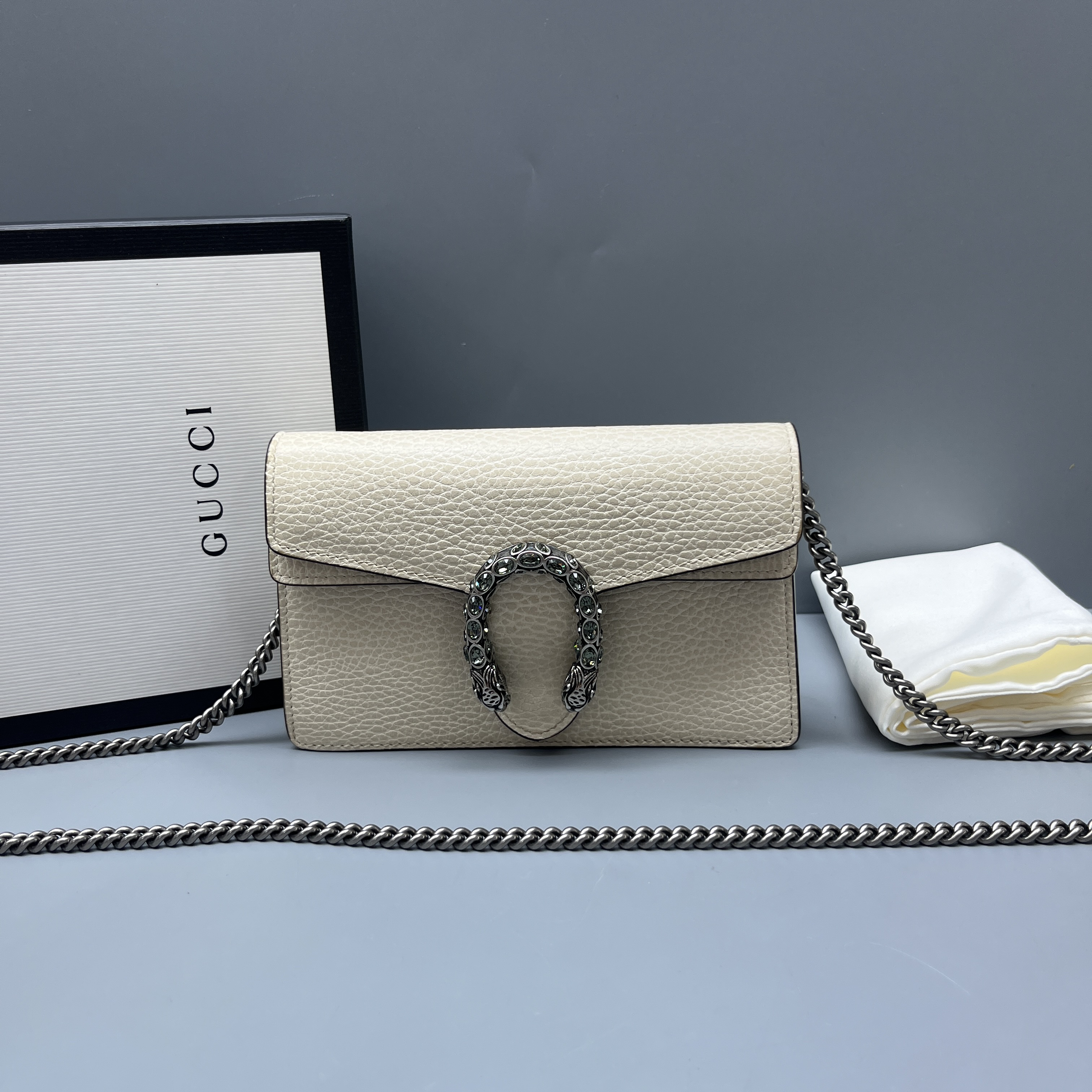 95新 GUCCI/古驰 荔枝纹mini酒神链条包 尺寸16*10 SV16508