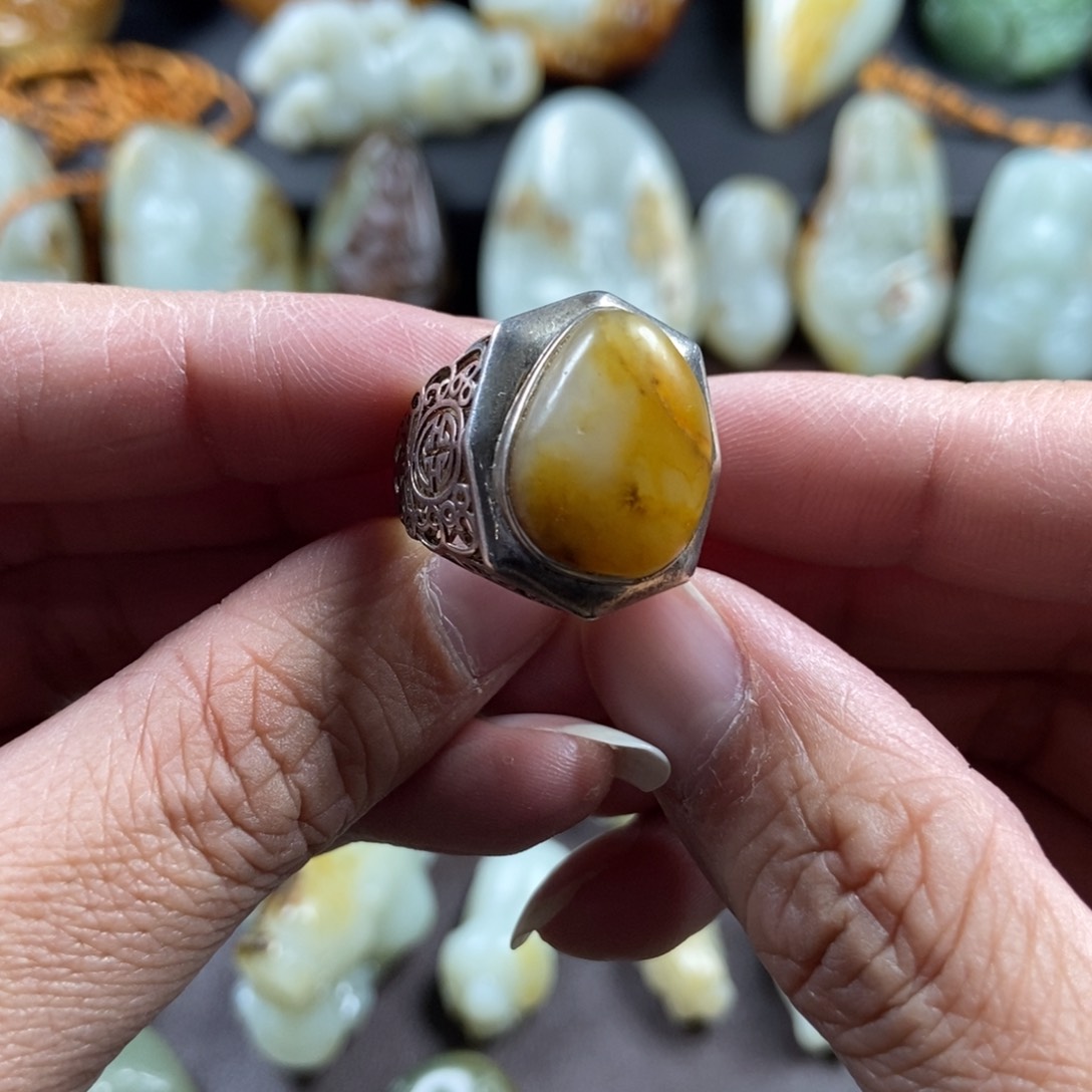 和田玉挂件未镶嵌