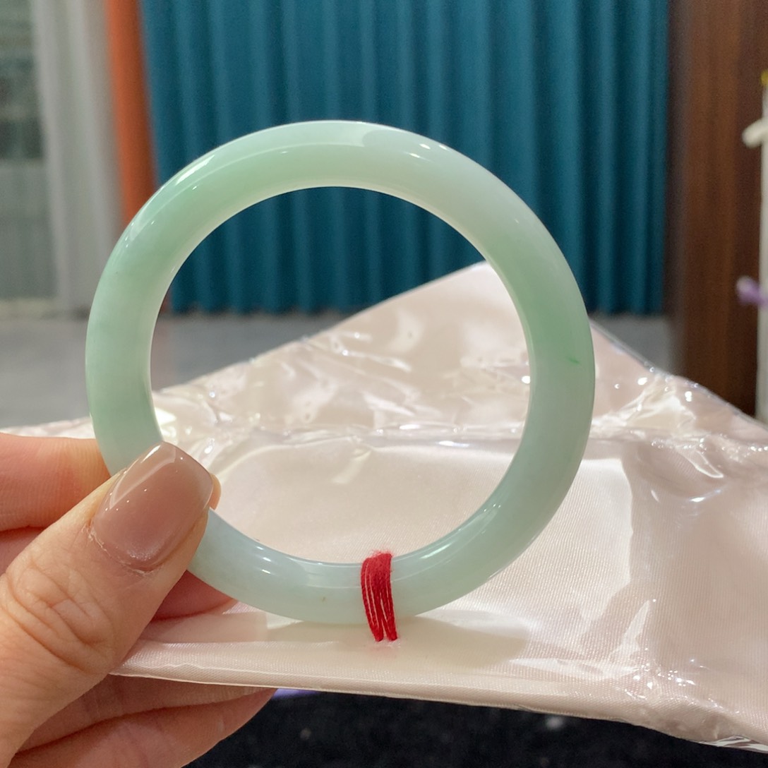 未镶嵌手镯翡翠完美者慎拍 圈口55.8