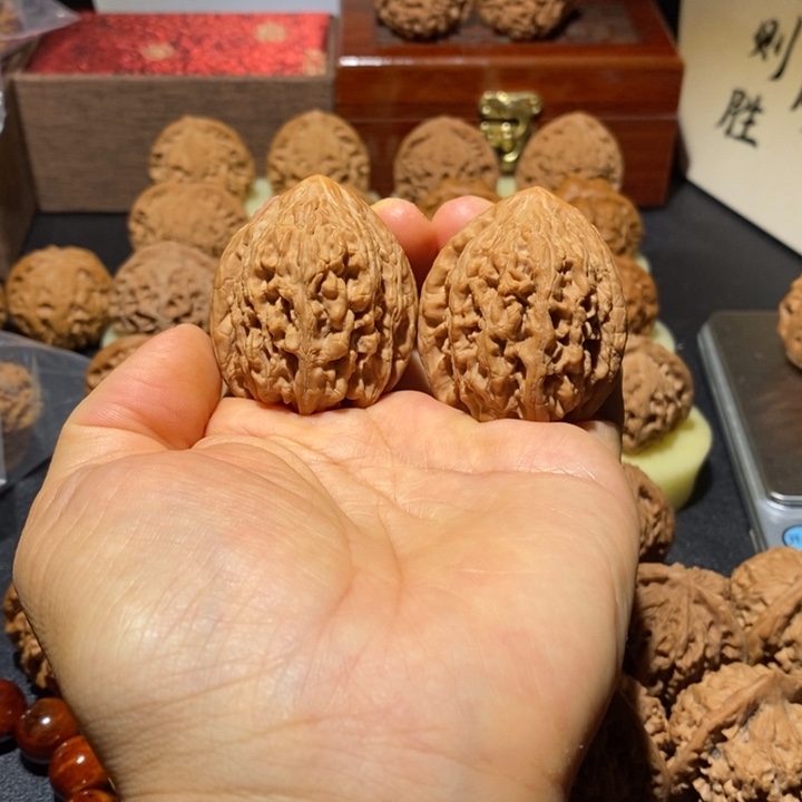 文玩核桃吊坠大沽石39