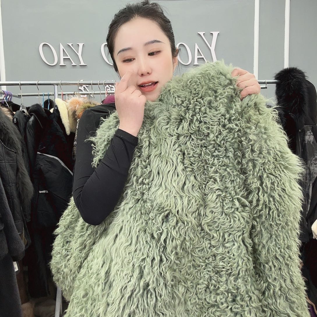 姚小妖家高端皮草