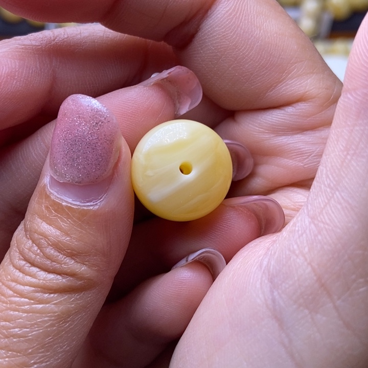 未镶嵌琥珀裸石星筠珠宝优选1