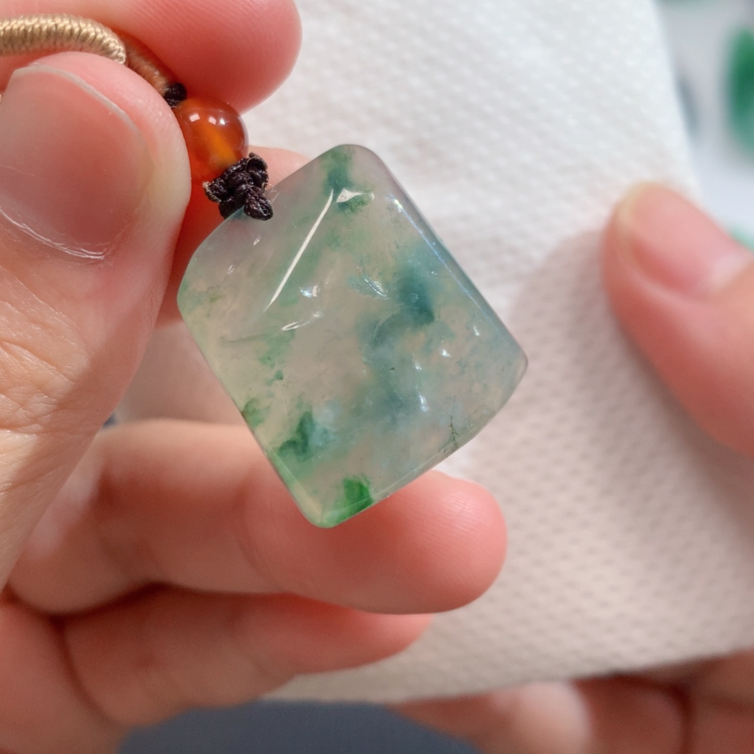 翡翠未镶嵌吊坠(不含链)226