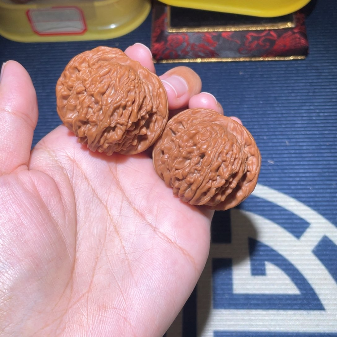 文玩核桃吊坠山西汗高楼43+