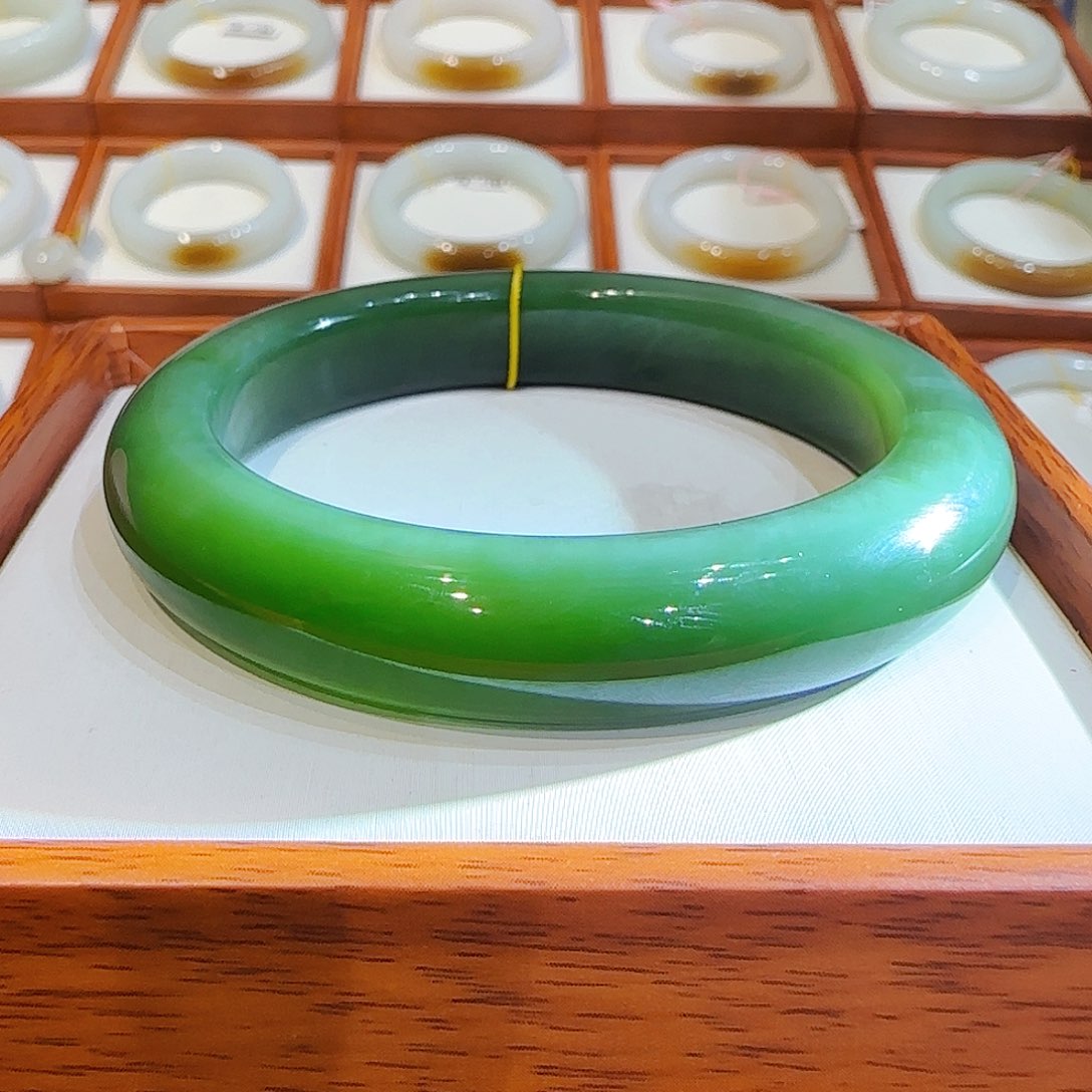 和田玉手镯未镶嵌老坑俄碧辣绿猫眼57 58 59