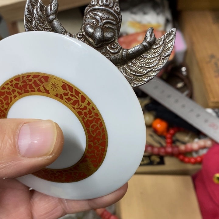 瓷片哈中古工艺品一件