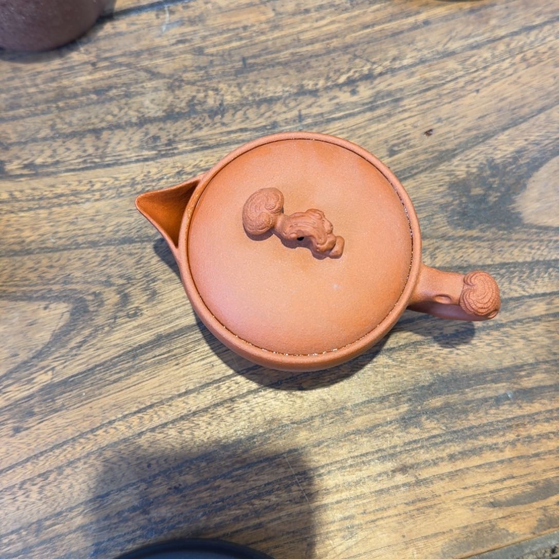 紫砂茶宠灵芝供春
