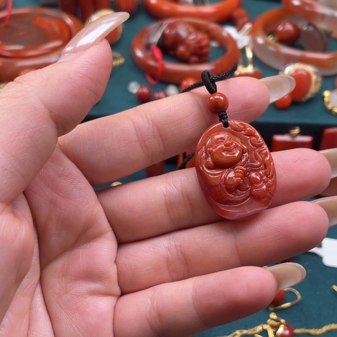 南红玛瑙未镶嵌川料南红弥勒佛吊坠