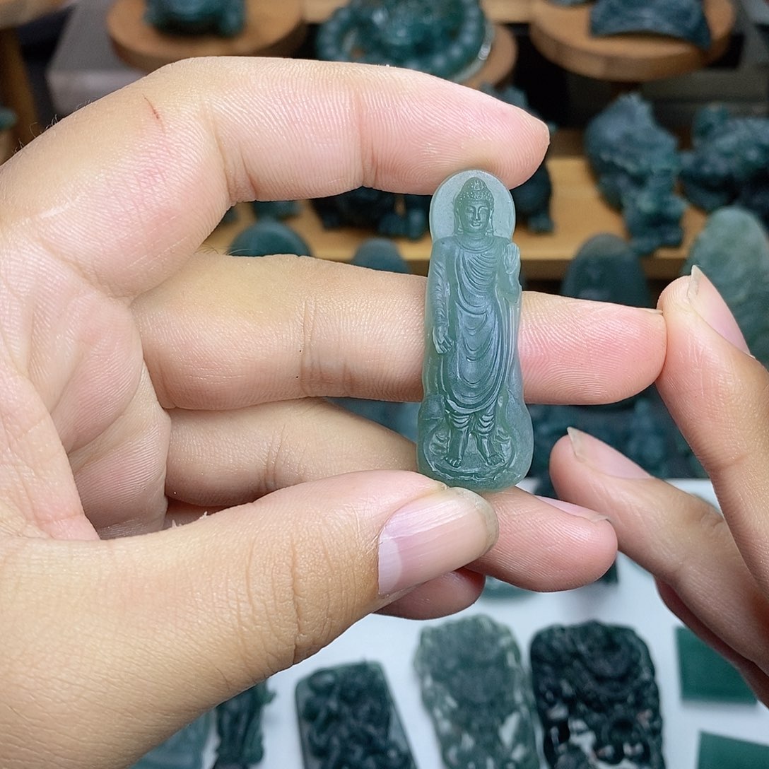 定制翡翠未镶嵌阿米