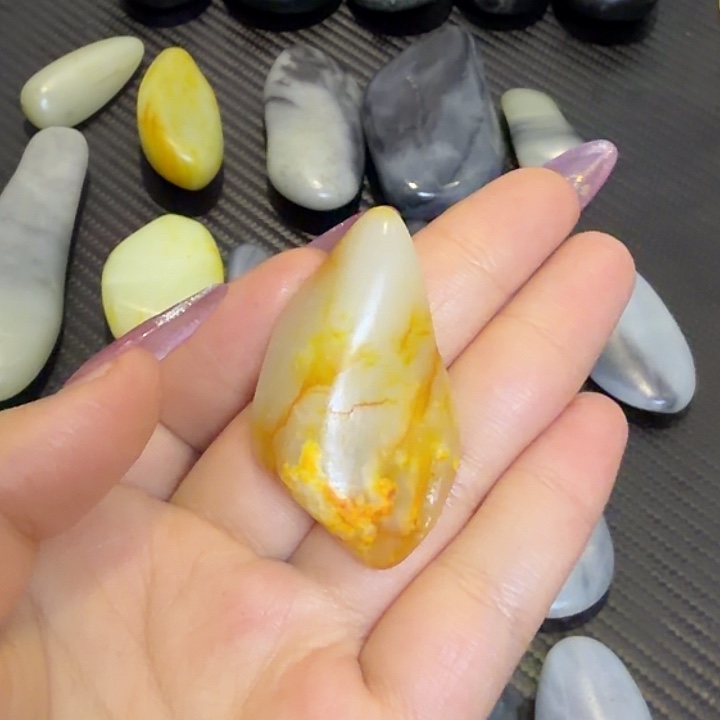 罖***亽和田玉未镶嵌挂件