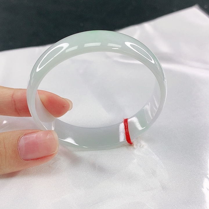 翡翠未镶嵌手镯圈50.9，05092