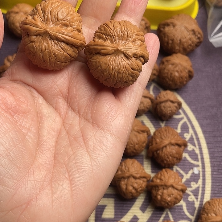 B***y核桃文玩核桃全品乾隆磨