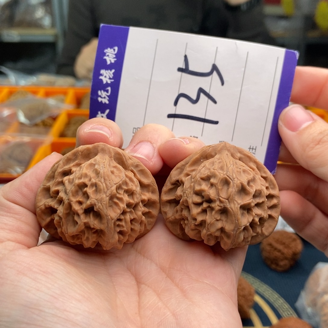 文玩核桃吊坠42宫灯