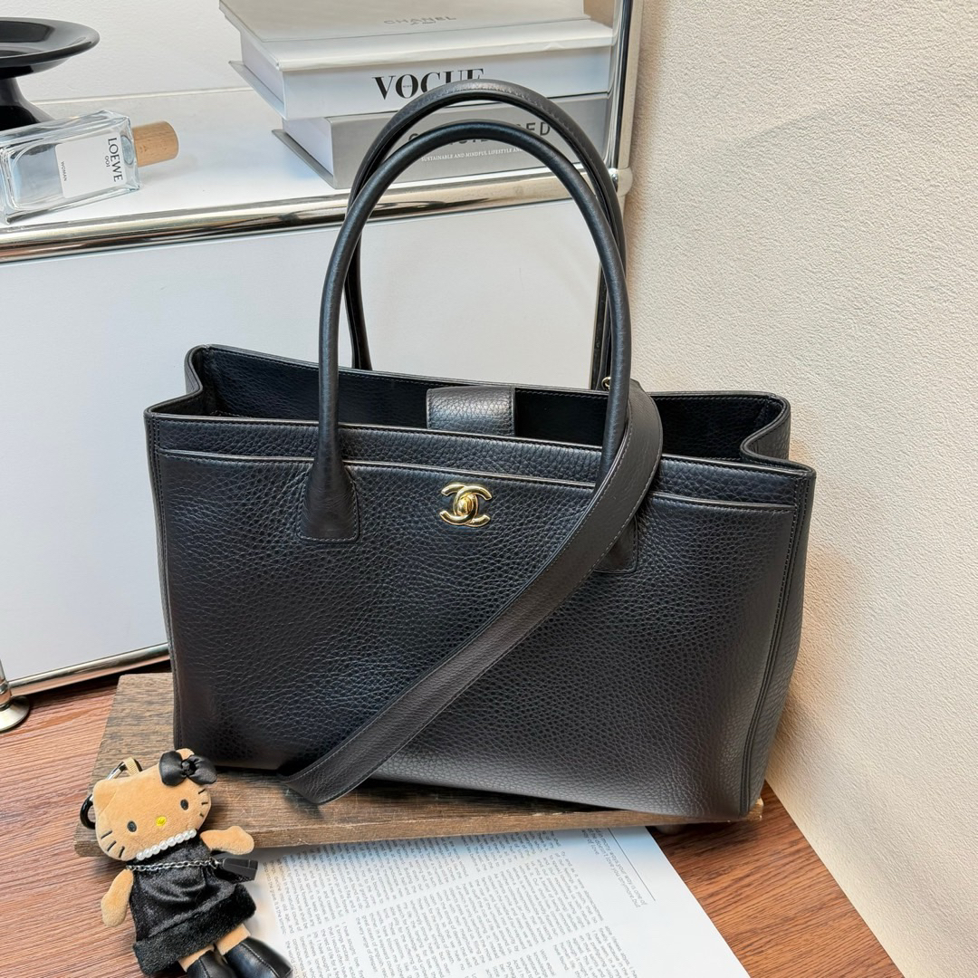 95新 Chanel/香奈儿 Chanel 黑金 牛皮cerf 中号/675308430