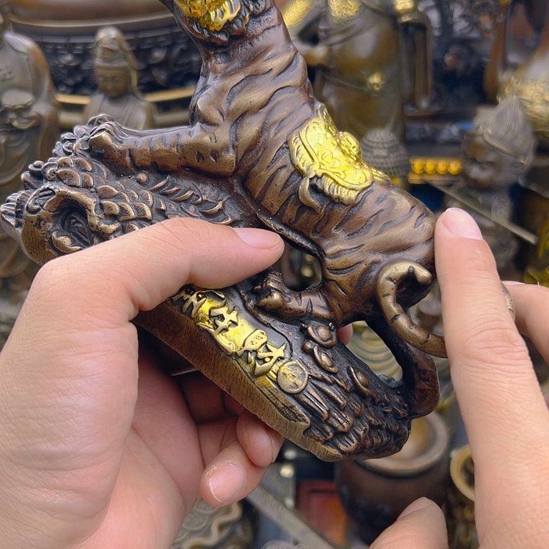 感****！铜工艺美术大师作品集