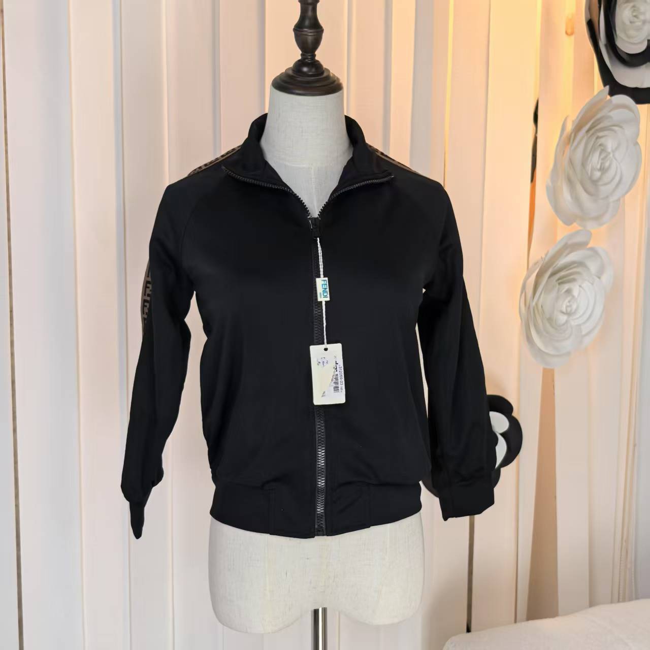 99新 FENDI/芬迪 海囤J/芬迪/10A/yy06928【外套】