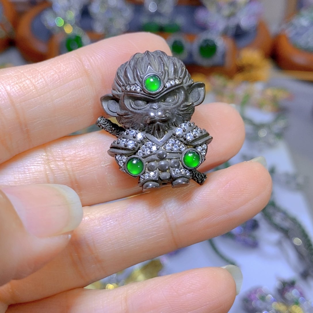 翡翠颈饰银S925镶嵌天然翡翠