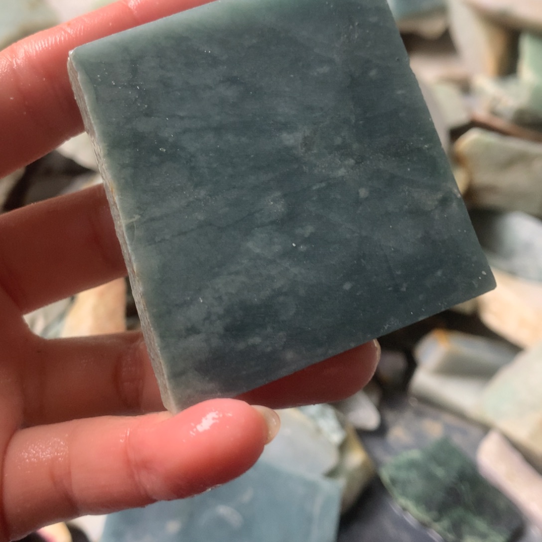 翡翠颈饰未镶嵌缅甸翡翠